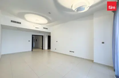 Apartment - 1 Bedroom - 2 Bathrooms for rent in Bahwan Tower Downtown - Downtown Dubai - Dubai