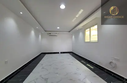 Apartment - Studio - 1 Bathroom for rent in Khalifa City A Villas - Khalifa City A - Khalifa City - Abu Dhabi