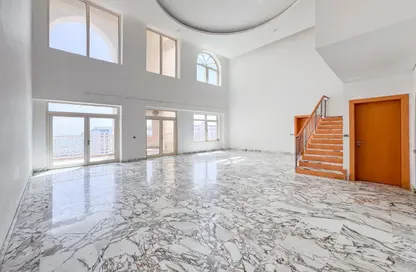 Penthouse - 4 Bedrooms - 5 Bathrooms for rent in Al Tamr - Shoreline Apartments - Palm Jumeirah - Dubai
