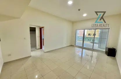 شقة - غرفة نوم - 2 حمامات للايجار في مبنى Mohammed Saeed Hareb (KML3) - عود ميثاء - بر دبي - دبي