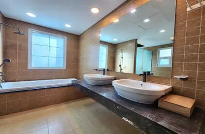 Villa - 2 Bedrooms - 3 Bathrooms for rent in District 16 - Jumeirah Village Circle - Dubai