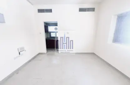Apartment - Studio - 1 Bathroom for rent in Fire Station Road - Muwaileh - Sharjah