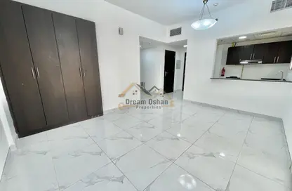 Apartment - 2 Bedrooms - 3 Bathrooms for rent in The Pearl - Al Jaddaf - Dubai