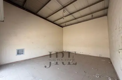 Warehouse - Studio for rent in Al Sajaa Industrial - Al Sajaa - Sharjah