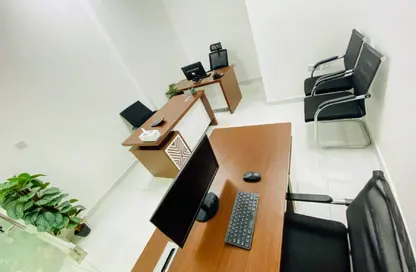 Office Space - Studio - 1 Bathroom for rent in Red Avenue - Al Garhoud - Dubai