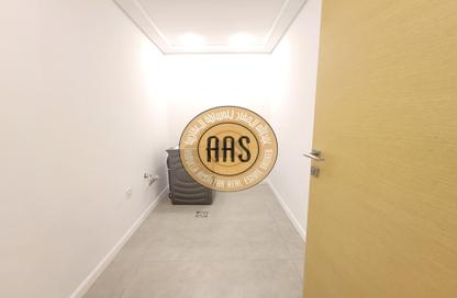 Apartment - 2 Bedrooms - 3 Bathrooms for sale in Diamond Building - Jumeirah Garden City - Al Satwa - Dubai