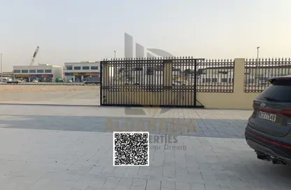 أرض - استوديو - 8 حمامات للايجار في الصجعة الصناعية - آلصجعه - الشارقة