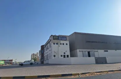 Warehouse - Studio - 5 Bathrooms for rent in Umm Al Thuoob - Umm Al Quwain