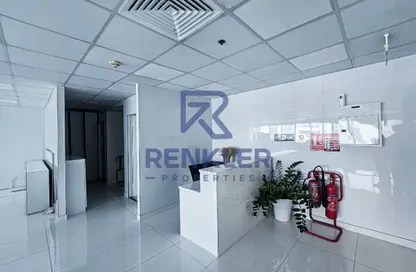 Office Space - Studio - 2 Bathrooms for rent in One Lake Plaza - JLT Cluster T - Jumeirah Lake Towers - Dubai