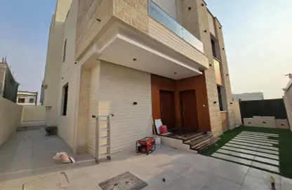 Villa - 5 Bedrooms - 7 Bathrooms for sale in Al Yasmeen 1 - Al Yasmeen - Ajman