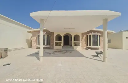 Villa - 3 Bedrooms - 4 Bathrooms for rent in Gate Tower 1 - Musheiref - Ajman
