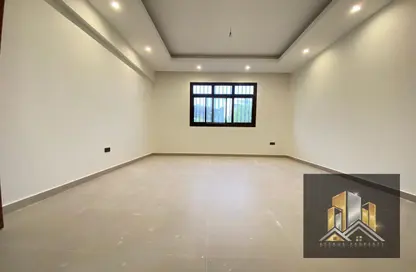 Empty Room image for: Apartment - 2 Bedrooms - 4 Bathrooms for rent in Khalifa City A Villas - Khalifa City A - Khalifa City - Abu Dhabi, Image 1