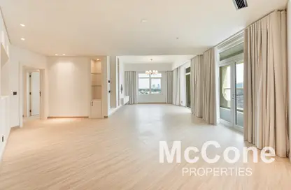Apartment - 3 Bedrooms - 4 Bathrooms for rent in Al Haseer - Shoreline Apartments - Palm Jumeirah - Dubai