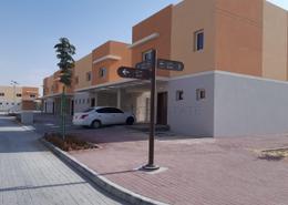 Villa - 3 bedrooms - 4 bathrooms for rent in Manazel Al Reef 2 - Al Samha - Abu Dhabi