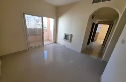 Apartment - 2 Bedrooms - 1 Bathroom for rent in Ajman Corniche Residences - Ajman Corniche Road - Ajman