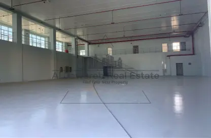 مستودع - استوديو - 4 حمامات للايجار في أم الثعوب - أم القيوين
