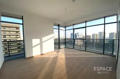 شقة - 2 غرف نوم - 2 حمامات للبيع في في2 - مدينة دبي الرياضية - دبي