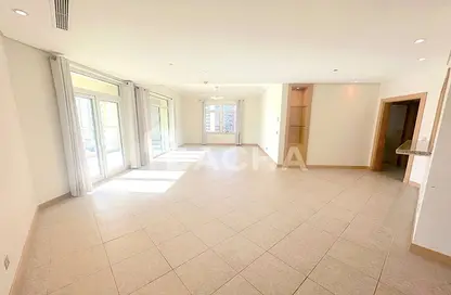 Apartment - 3 Bedrooms - 4 Bathrooms for rent in Al Das - Shoreline Apartments - Palm Jumeirah - Dubai
