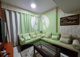 صورةغرفة المعيشة لـ: شقة - 2 غرف نوم - 2 حمامات للكراء في النعيمية - عجمان, صورة 1