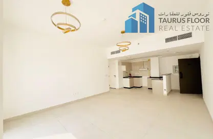 Apartment - 1 Bedroom - 2 Bathrooms for rent in Valoura Residence - Nad Al Sheba 1 - Nad Al Sheba - Dubai