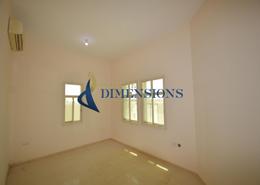 Empty Room image for: Villa - 6 bathrooms for rent in Shakhbout City - Abu Dhabi, Image 1