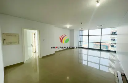 Apartment - 1 Bedroom - 2 Bathrooms for rent in Etihad Towers - Corniche Road - Abu Dhabi