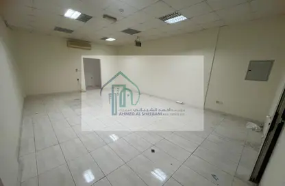 Shop - Studio - 1 Bathroom for rent in Q02 - France Cluster - International City - Dubai