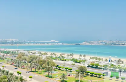 Apartment - 4 Bedrooms - 5 Bathrooms for rent in Al Sahel Tower 1 - Al Sahel Towers - Corniche Road - Abu Dhabi