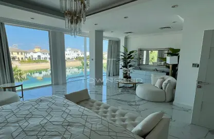 Villa - 6 Bedrooms - 7 Bathrooms for sale in Garden Homes Frond A - Garden Homes - Palm Jumeirah - Dubai