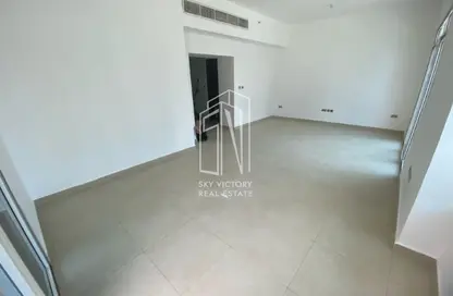 Apartment - 3 Bedrooms - 4 Bathrooms for rent in Hamdan Street - Abu Dhabi