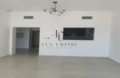 Empty Room image for: Apartment - 2 Bedrooms - 3 Bathrooms for rent in GMM Tower 1 - Jumeirah Village Circle - Dubai, Image 1
