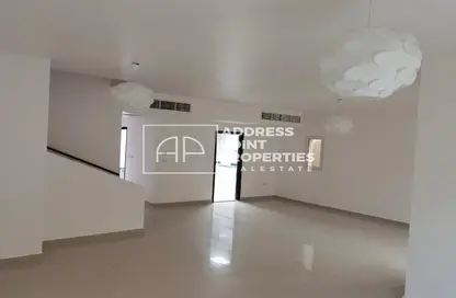 فيلا - 5 غرف نوم - 6 حمامات للبيع في طراز عربي - فيلات الريف - مشروع الريف - أبوظبي