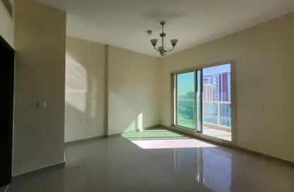 شقة - 2 غرف نوم - 3 حمامات للايجار في مساكن النخبة رقم 1 - مساكن النخبة الرياضية - مدينة دبي الرياضية - دبي