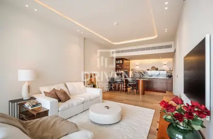 Apartment - 1 Bedroom - 1 Bathroom for sale in Banyan Tree Residences Hillside Dubai - Jumeirah Lake Towers - Dubai