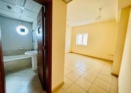 Apartment - 3 bedrooms - 3 bathrooms for rent in Qasimia 10 building - Al Mahatta - Al Qasemiya - Sharjah