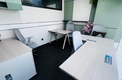 Business Centre - Studio - 4 Bathrooms for rent in Health care City - Dubai Healthcare City - Bur Dubai - Dubai