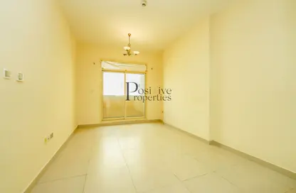 Apartment - 1 Bedroom - 2 Bathrooms for rent in Al Falak Residence - Dubai Silicon Oasis - Dubai