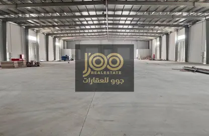 مستودع - استوديو - 4 حمامات للايجار في أم الثعوب - أم القيوين