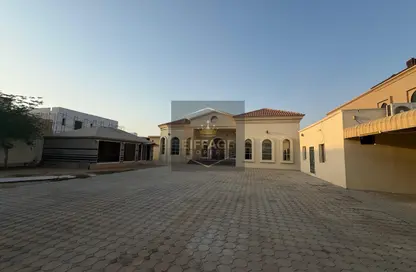 فيلا - 4 غرف نوم - 4 حمامات للبيع في 1 الرقيب - الرقيب - عجمان