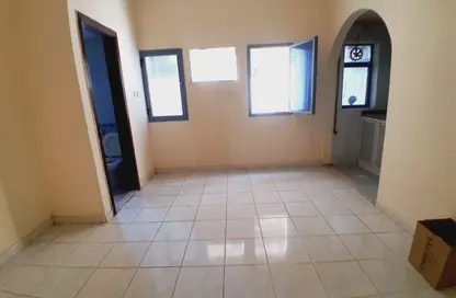 شقة - 1 حمام للايجار في بناية البطينة 9 - البطينة - الشارقة