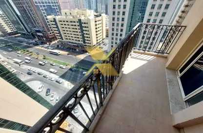 Apartment - 3 Bedrooms - 4 Bathrooms for rent in Emirates Tower - Hamdan Street - Abu Dhabi