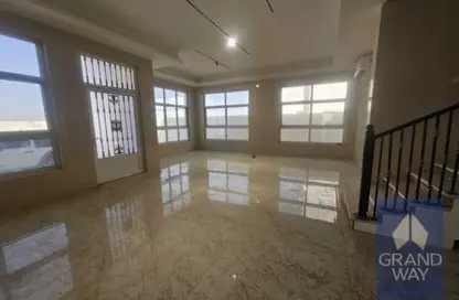 Villa - 5 Bedrooms - 7 Bathrooms for rent in Al Aweer 1 - Al Aweer - Dubai