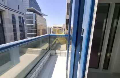 Apartment - 2 Bedrooms - 3 Bathrooms for rent in Cornich Al Khalidiya - Al Khalidiya - Abu Dhabi