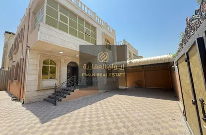فيلا - 5 غرف نوم - 7 حمامات للايجار في 3 المويهات - المويهات - عجمان