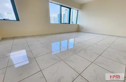 Apartment - 2 Bedrooms - 2 Bathrooms for rent in Al Najda Street - Abu Dhabi
