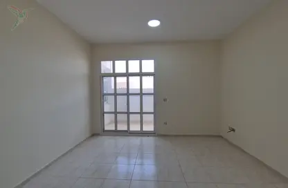 Apartment - 3 Bedrooms - 3 Bathrooms for rent in Al Dafeinah - Asharej - Al Ain