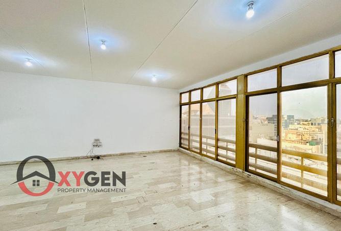 Exclusive 3Bedroom |Breathtaking Views |Prime Area