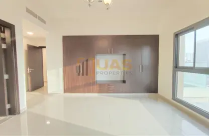 Apartment - 3 Bedrooms - 5 Bathrooms for rent in Jumeirah Garden City - Al Satwa - Dubai