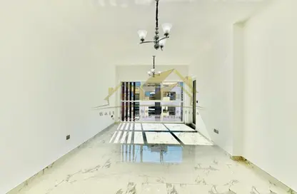 Apartment - 2 Bedrooms - 3 Bathrooms for rent in Jumeirah Garden City - Al Satwa - Dubai
