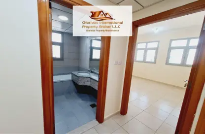 Whole Building - Studio for rent in M-10 - Mussafah Industrial Area - Mussafah - Abu Dhabi